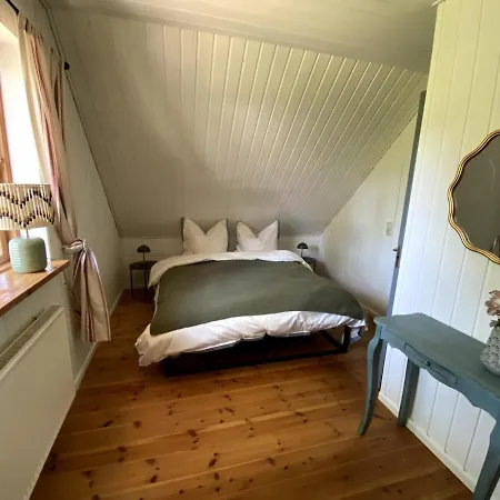Uferglueck Plau - Mit Eigenem Seezugang Und Eigener Sauna *