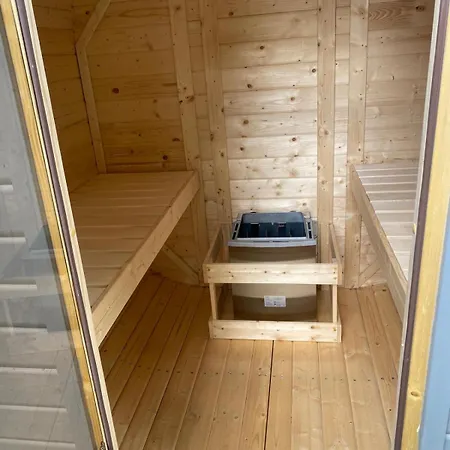 Uferglueck Plau - Mit Eigenem Seezugang Semesterbostad *